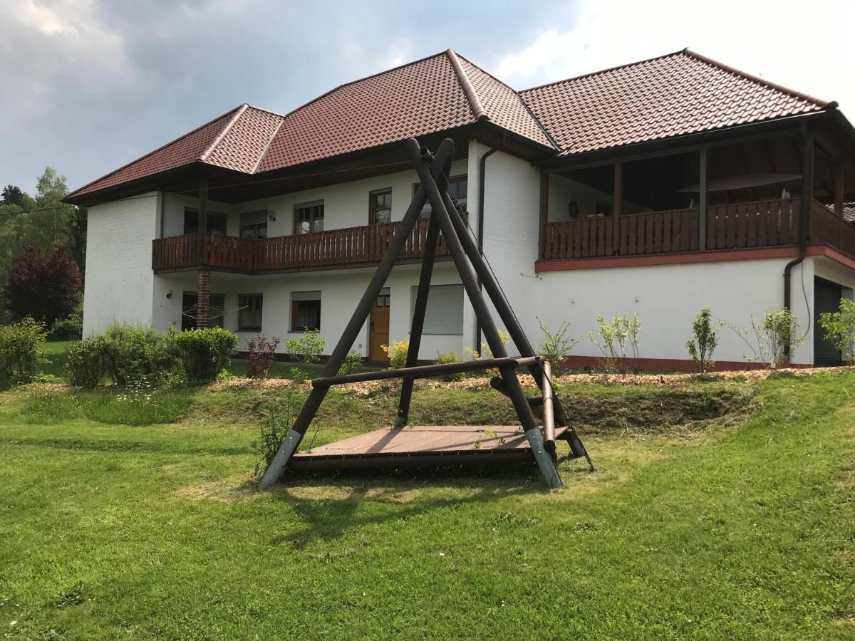 B&B Neuses Am Brand Sonnefeld Ngoại thất bức ảnh